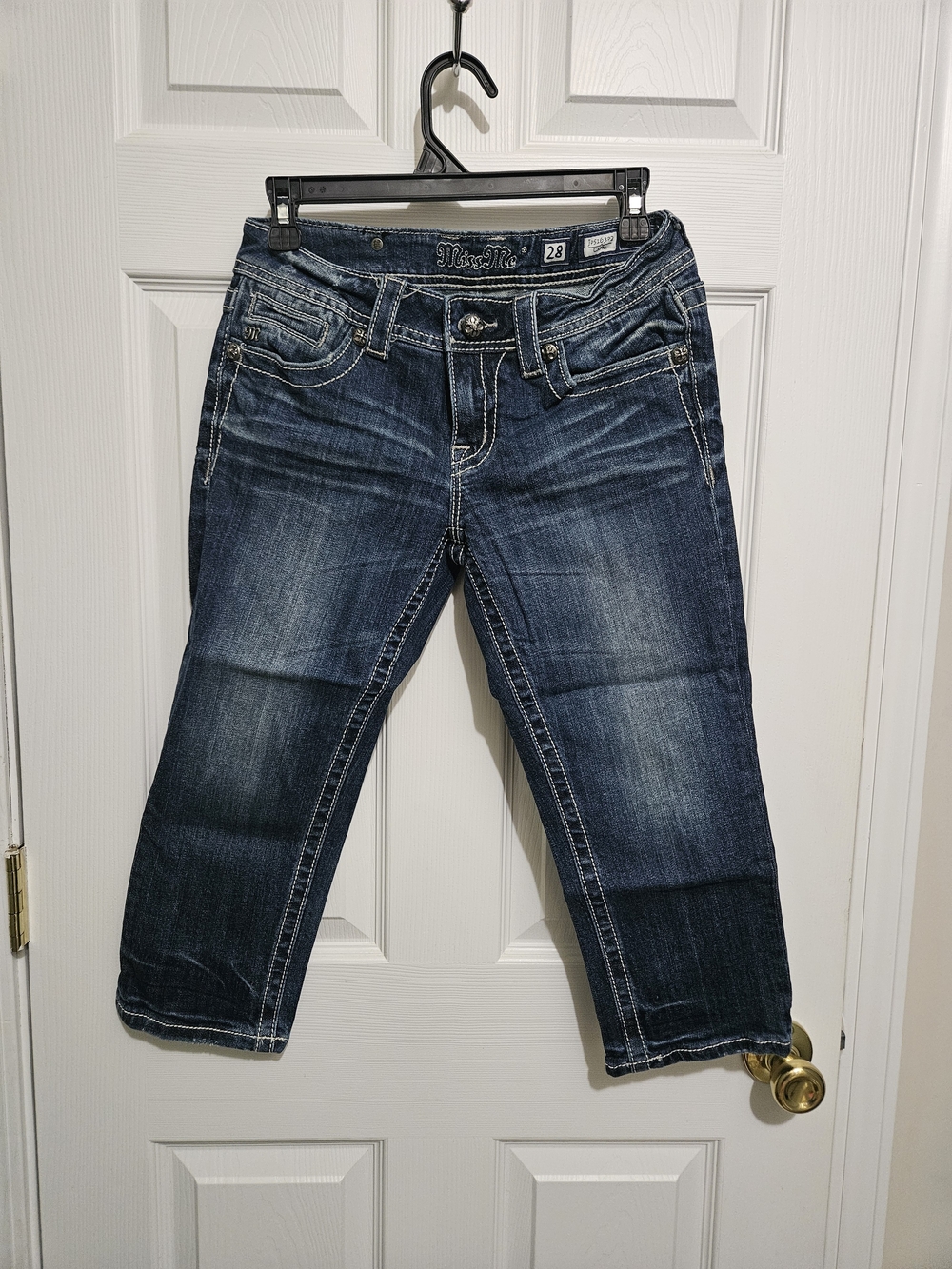 Miss Me Dark Wash Women’s Cropped Jeans - Blue